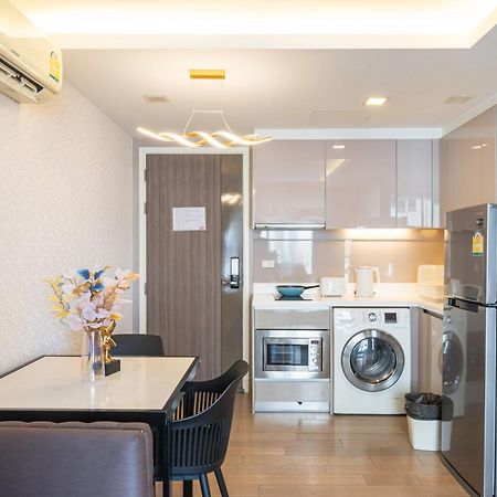 Ferienwohnung Dazzle Sukhumvit 7 By Lefoyer Bangkok Exterior foto