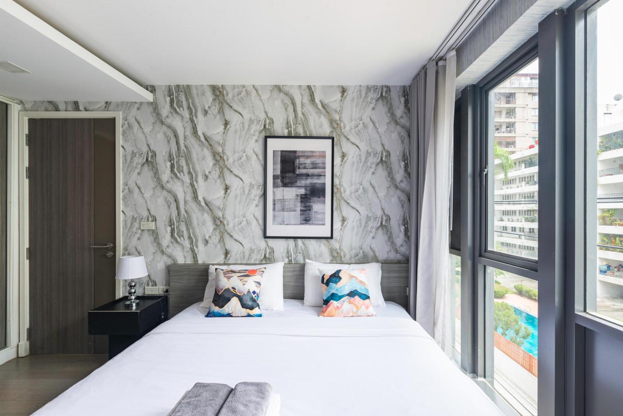 Ferienwohnung Dazzle Sukhumvit 7 By Lefoyer Bangkok Exterior foto